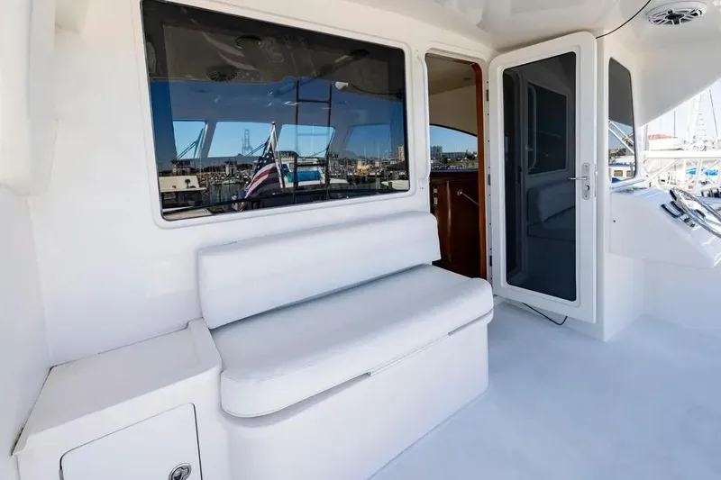 Reel Busy Yacht Photos Pics 