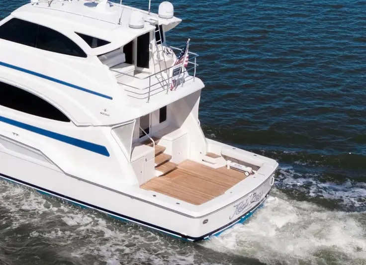 Reel Busy Yacht Photos Pics 