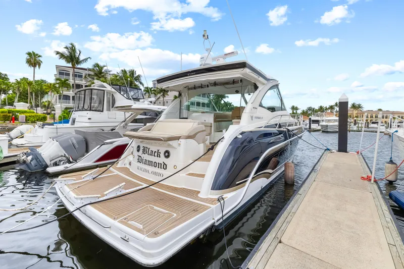 Black Diamond Yacht Photos Pics 