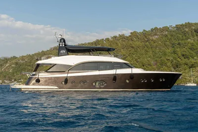 2016 Monte Carlo Yachts MCY 86