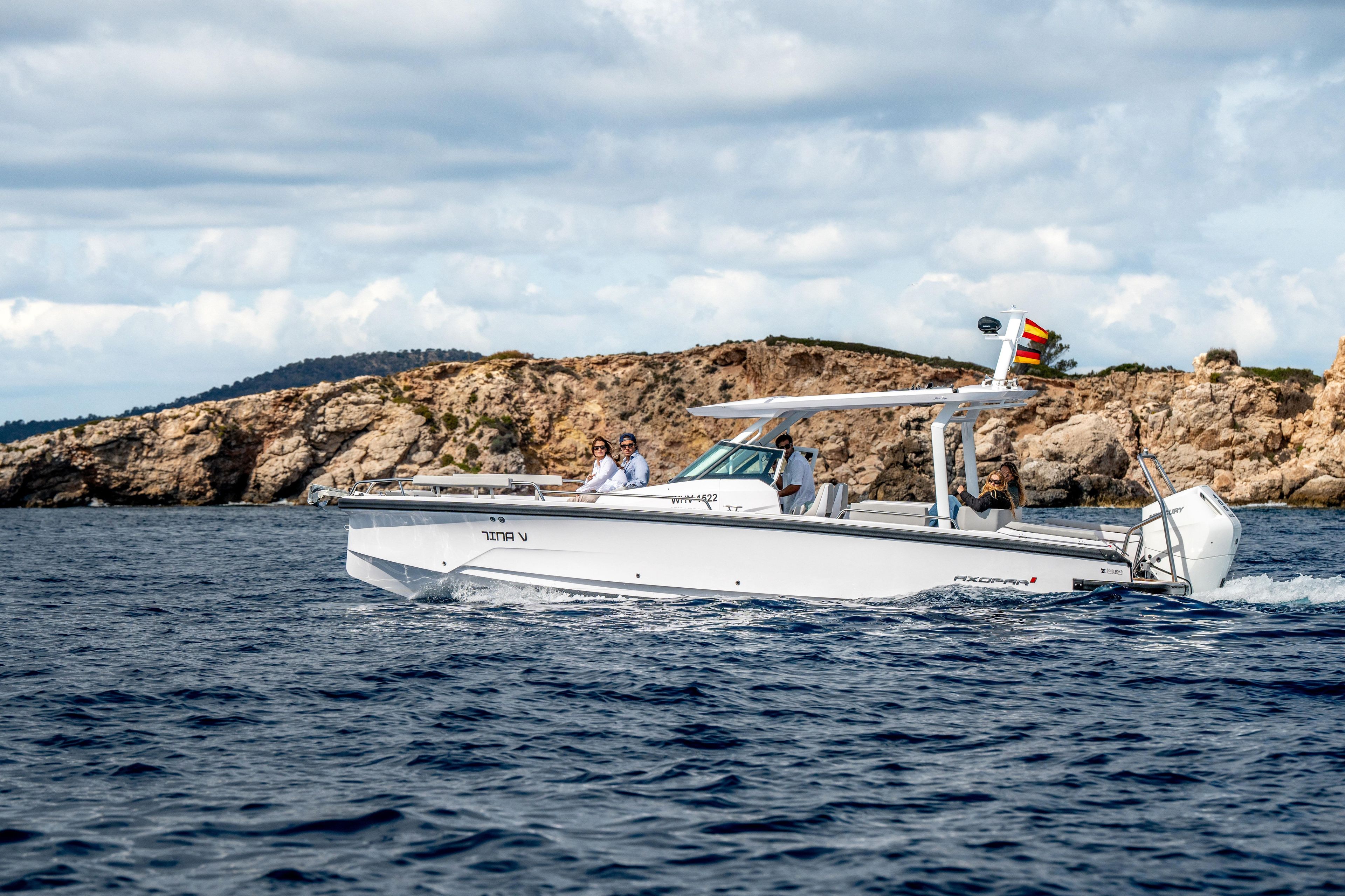 2025 Axopar 29 ST Sun Top