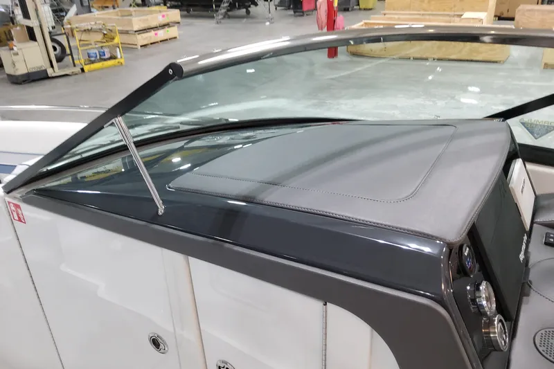  Yacht Photos Pics 2026 Formula 310 Bowrider OB dashboard with sleek design and modern controls.