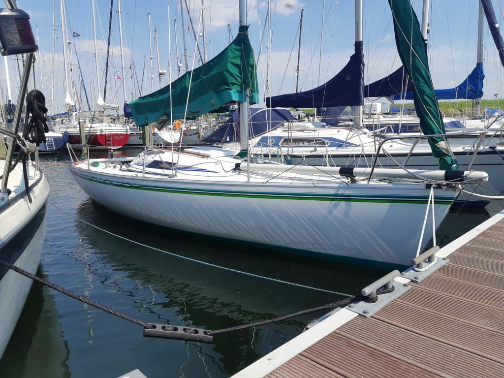 Beneteau First image