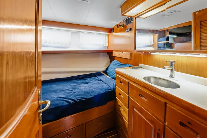 Serenity Yacht Photos Pics Crew Quarters