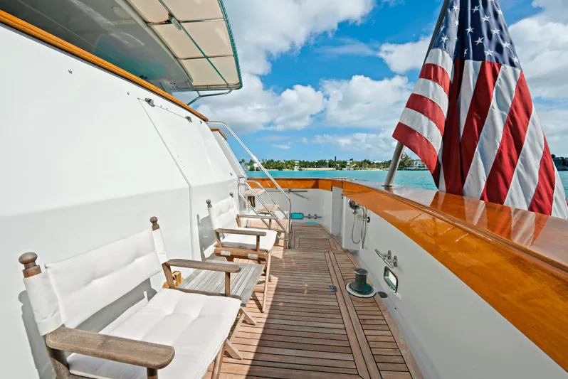 Serenity Yacht Photos Pics Cockpit