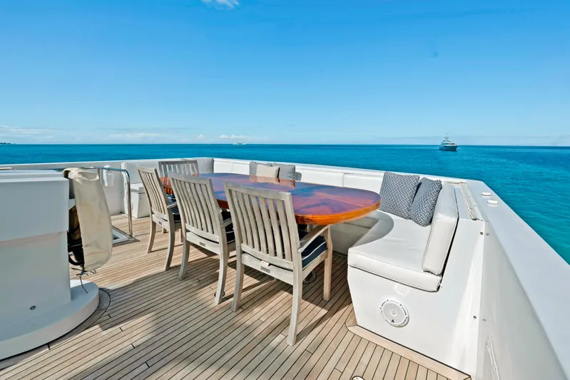 Serenity Yacht Photos Pics Sundeck
