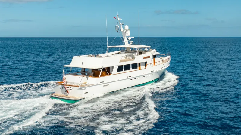 Serenity Yacht Photos Pics Starboard Aft Profile