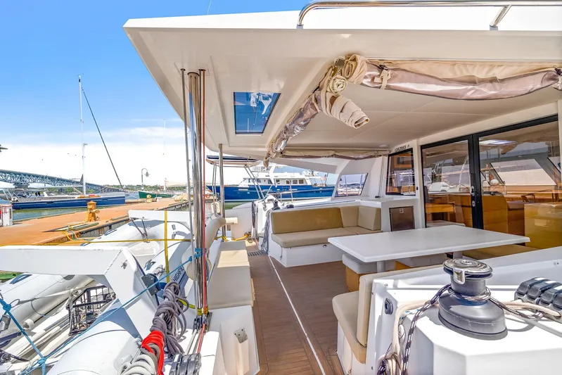 Vlaroda Yacht Photos Pics 