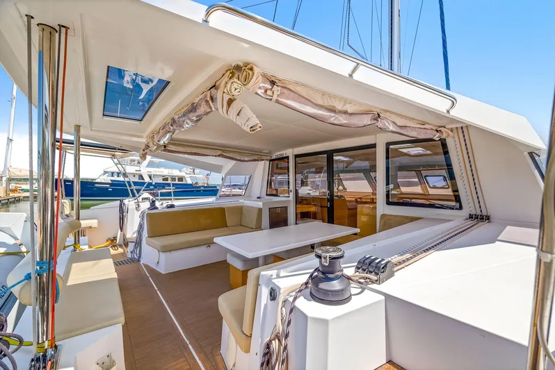 Vlaroda Yacht Photos Pics 