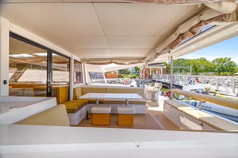 Vlaroda Yacht Photos Pics 