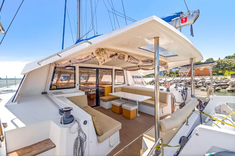 Vlaroda Yacht Photos Pics 