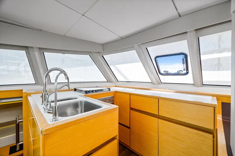 Vlaroda Yacht Photos Pics 