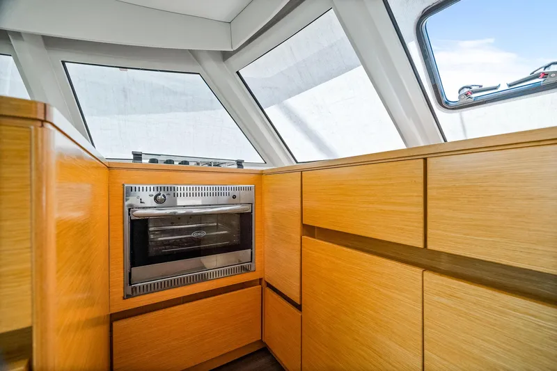 Vlaroda Yacht Photos Pics 