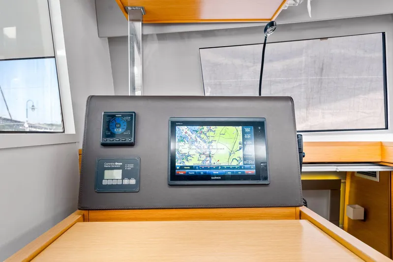 Vlaroda Yacht Photos Pics 