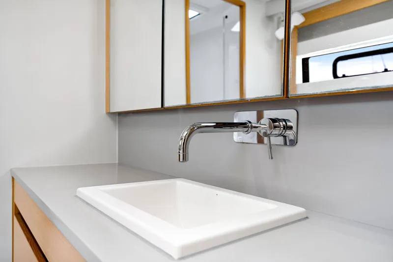 Vlaroda Yacht Photos Pics 