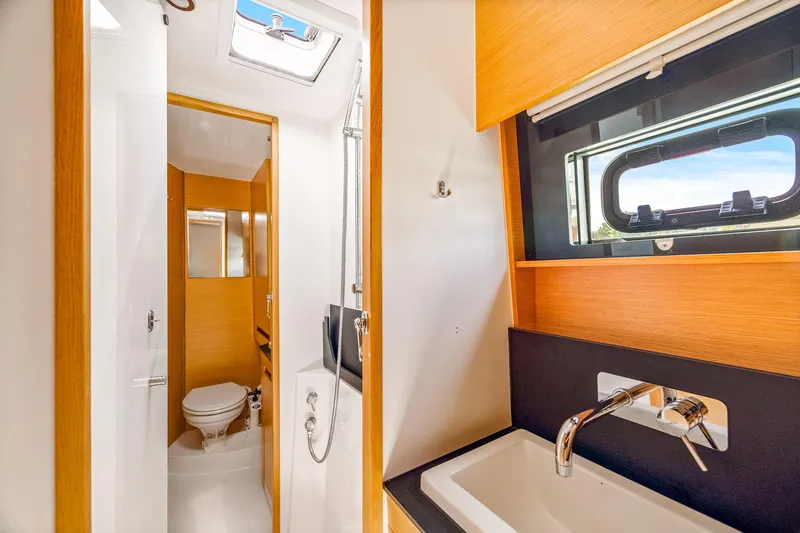 Vlaroda Yacht Photos Pics 