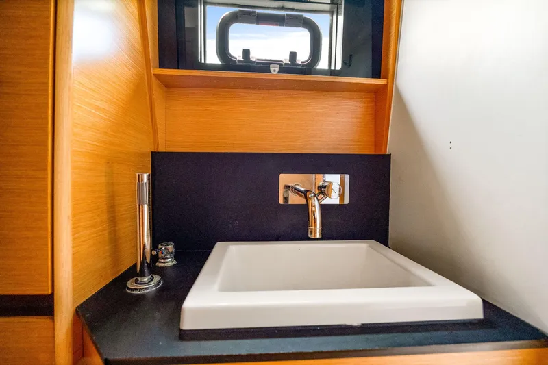 Vlaroda Yacht Photos Pics 