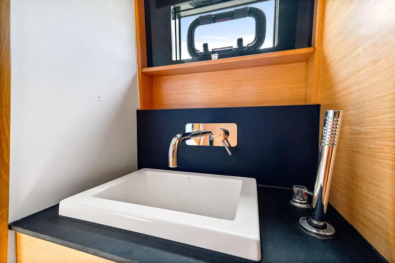 Vlaroda Yacht Photos Pics 