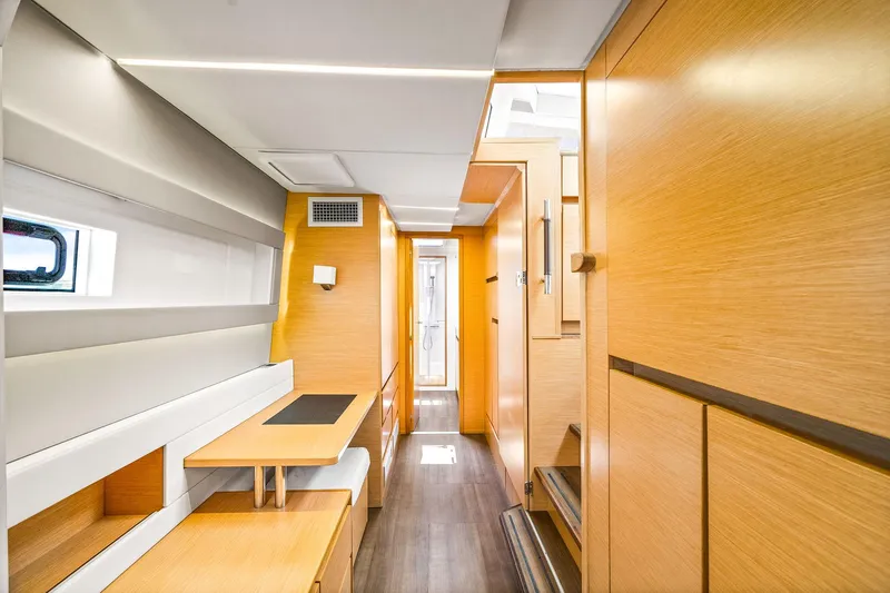 Vlaroda Yacht Photos Pics 