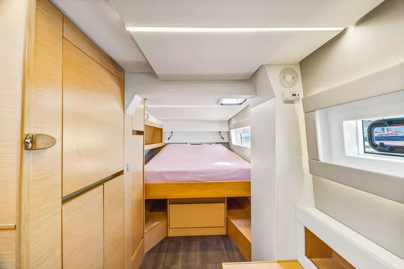 Vlaroda Yacht Photos Pics 