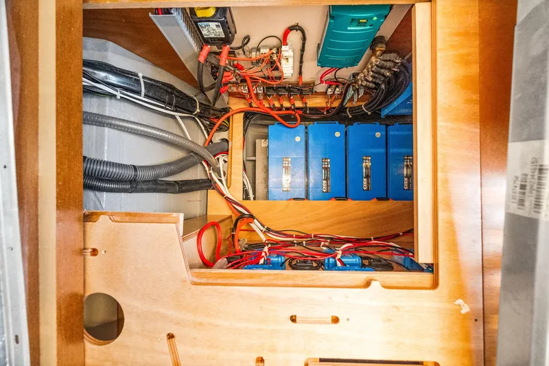 Vlaroda Yacht Photos Pics 