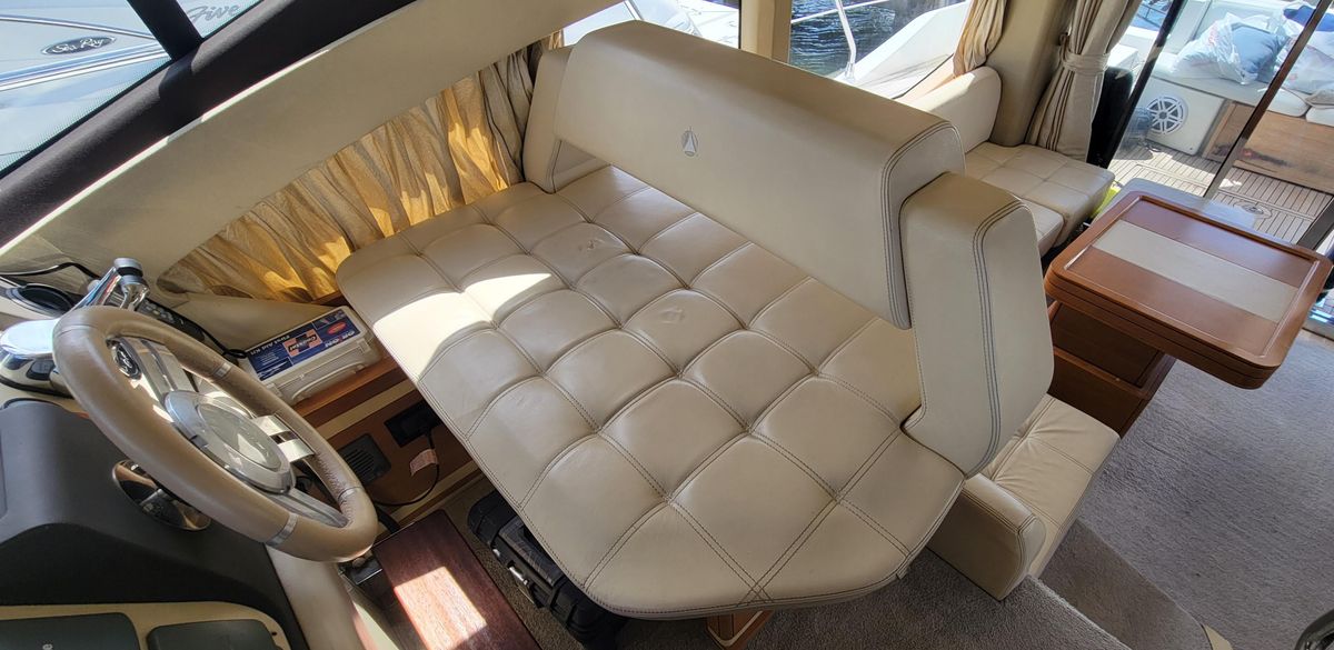 2013 Azimut 45 
