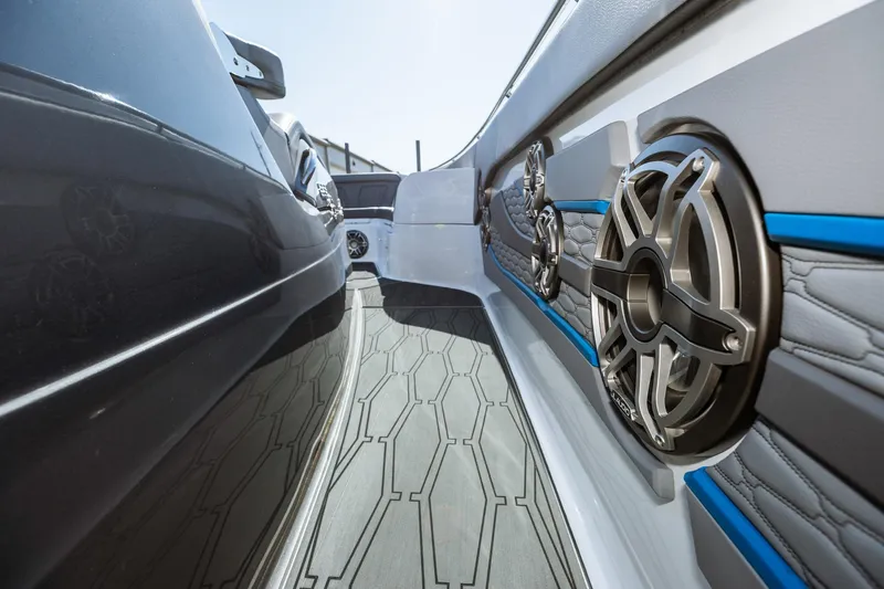  Yacht Photos Pics 2023 MTI V42 boat interior with modern speakers and sleek design.