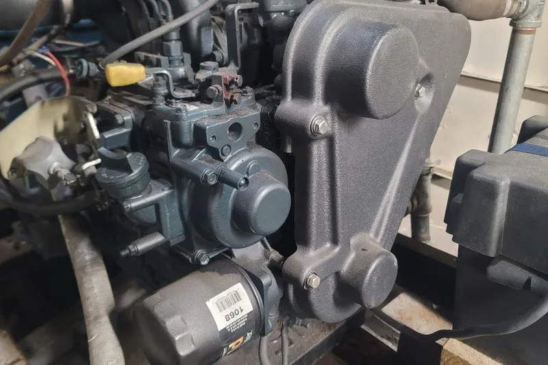 Indian River Queen Yacht Photos Pics Close-up of a 1984 Custom Paddle Wheel engine component with detailed mechanical parts.