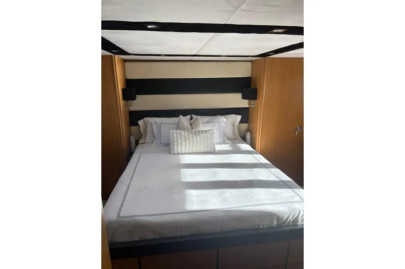 Big Blue Yacht Photos Pics Luxurious bedroom interior on 2014 Fairline Squadron 78 Custom yacht.