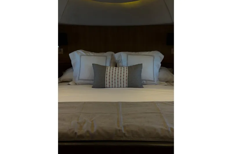 Big Blue Yacht Photos Pics Luxurious bedroom interior on 2014 Fairline Squadron 78 Custom yacht.