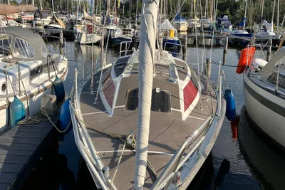 1981 Custom Brise de Mer 28