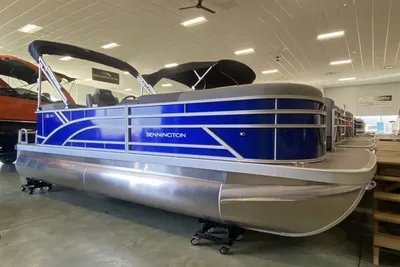 Bennington 20 SVSR-SPS