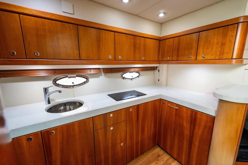 Catmandu Yacht Photos Pics Sunseeker 47 Catmandu - Galley