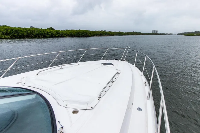 Catmandu Yacht Photos Pics Sunseeker 47 Catmandu - Bow