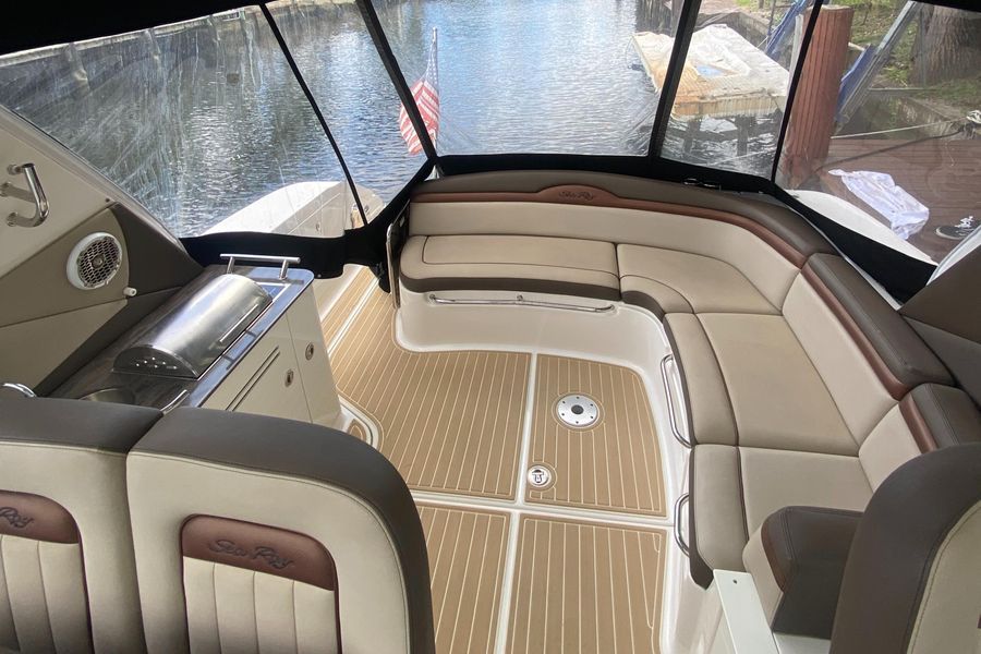 2014 Sea Ray 370 Sundancer