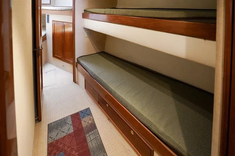 Misa Yacht Photos Pics 1997 Blackwell Boatworks 60 Convertible- MISA- Guest Stateroom