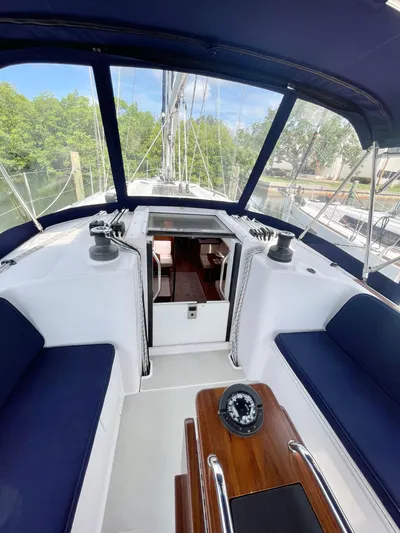  Yacht Photos Pics 2017 Catalina 425 yacht cockpit with blue seating and navigation equipment.