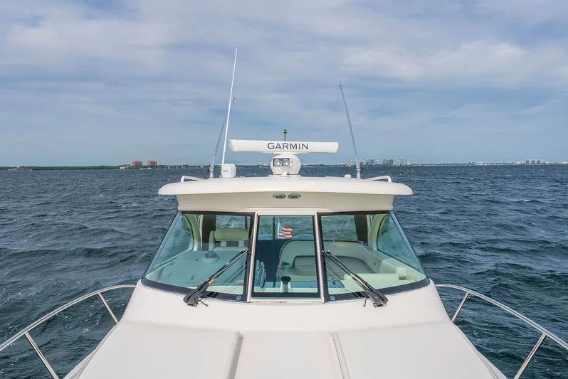  Yacht Photos Pics Pursuit OS 345 Offshore 2012 on open sea with Garmin equipment.