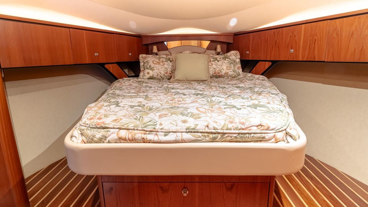 2007 Tiara Yachts 43 