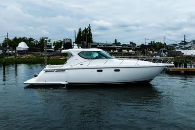 Tiara Yachts 4300 Sovran