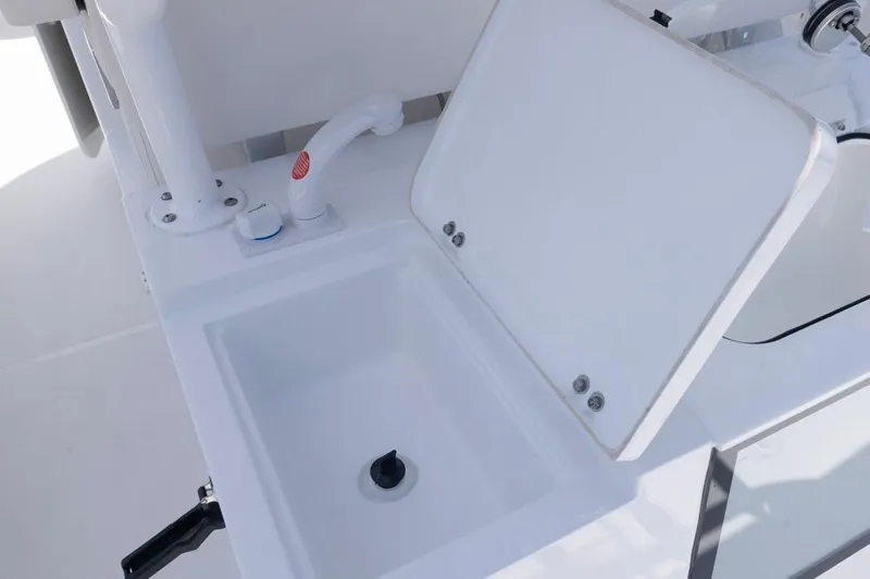  Yacht Photos Pics 2026 Sea Hunt Gamefish 30 boat sink and faucet detail.