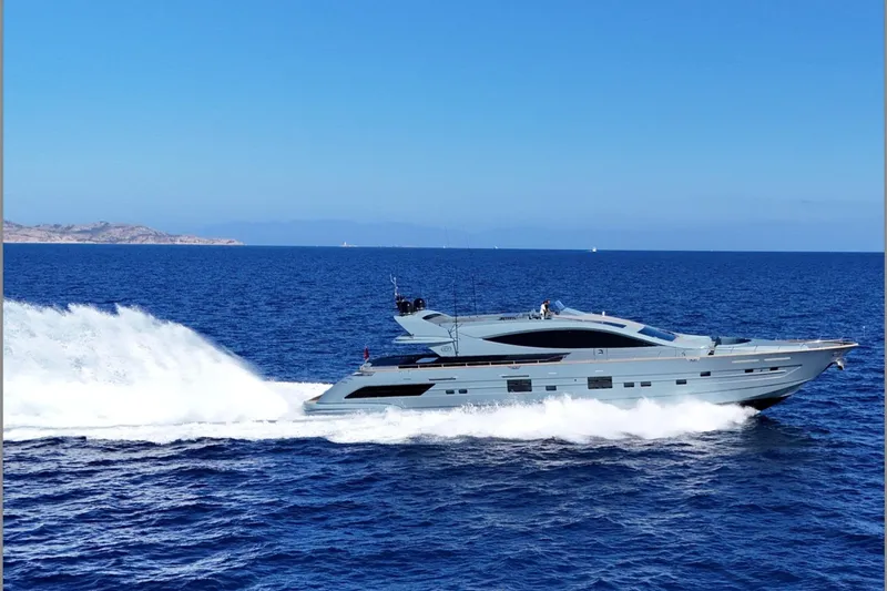 Deea II Yacht Photos Pics Luxury yacht Cerri Cantieri Navali 102 cruising on open sea, 2009 model.