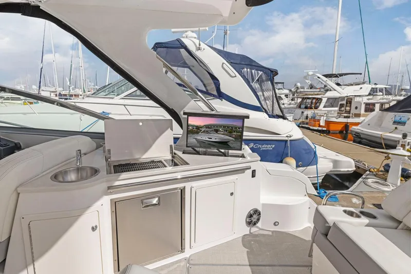 Parisii Yacht Photos Pics 