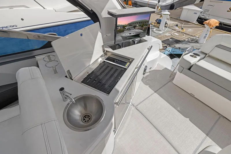 Parisii Yacht Photos Pics 