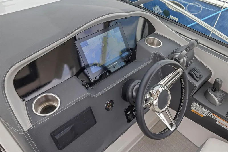 Parisii Yacht Photos Pics 