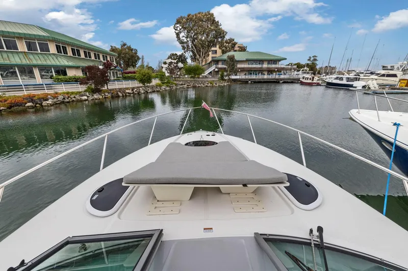 Parisii Yacht Photos Pics 