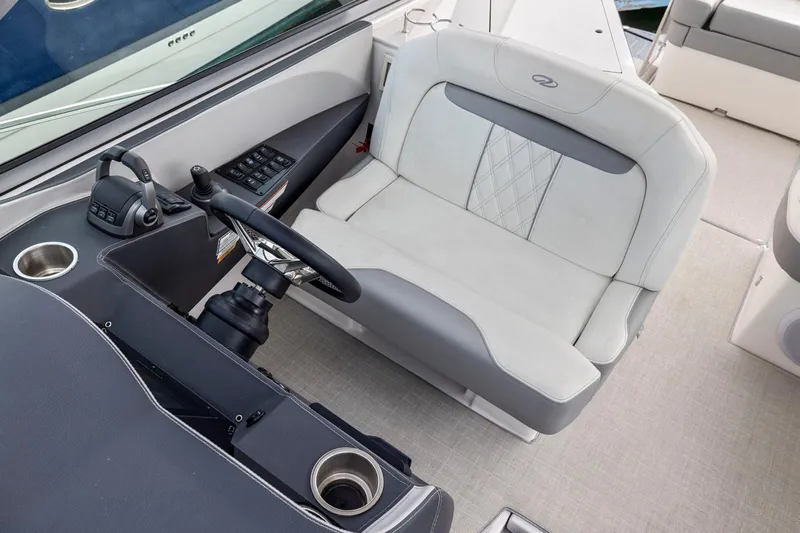 Parisii Yacht Photos Pics 