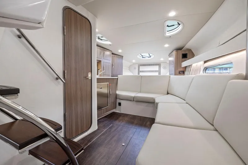 Parisii Yacht Photos Pics 