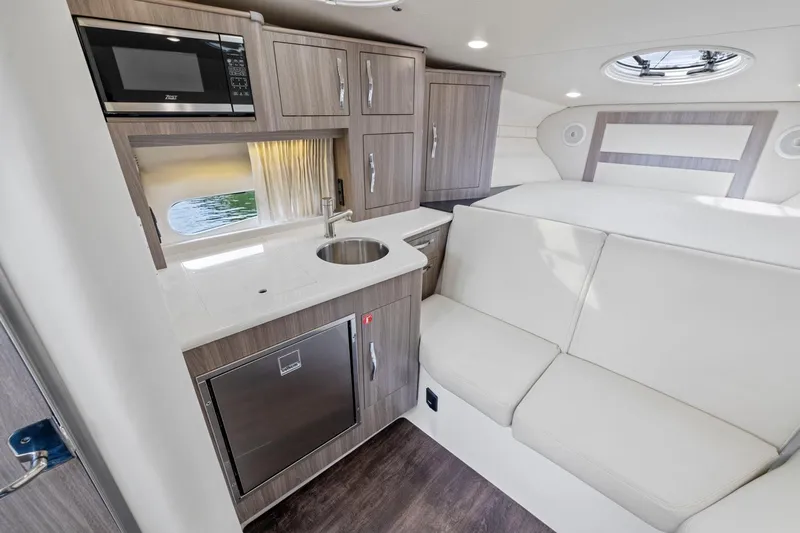 Parisii Yacht Photos Pics 