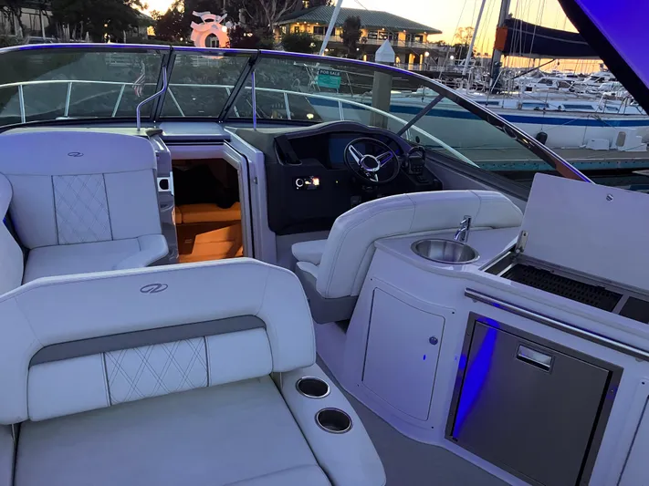 Parisii Yacht Photos Pics 